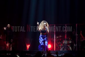 Ella Eyre, totalntertainment, Leeds, The Script, tour, support, Graham Finney