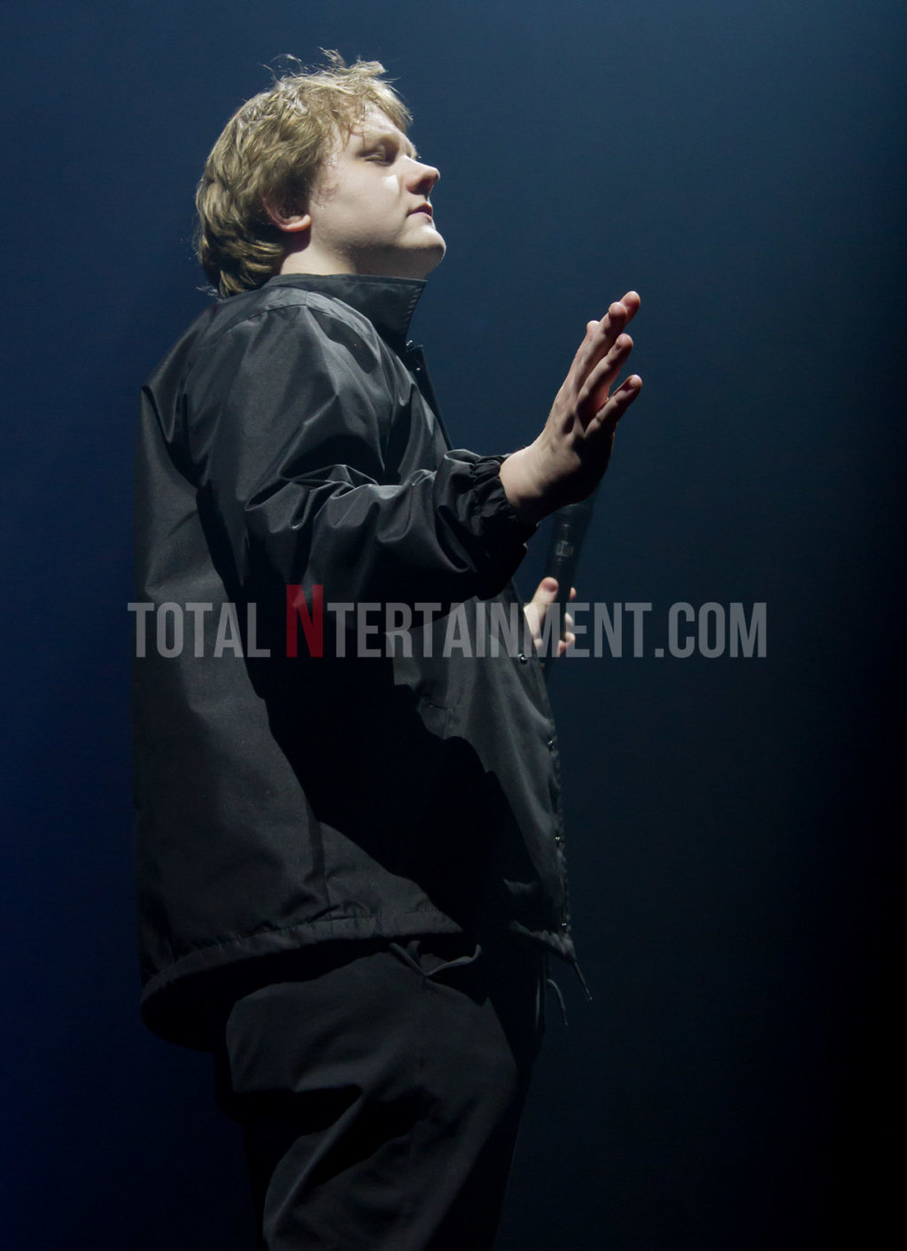 Lewis Capaldi, Music, Review, Tour, TotalNtertainment, Manchester, Jo Forrest