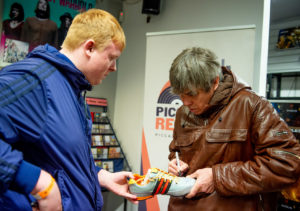 Ian Brown , Album Signings, TotalNtertainment, Shirlaine Forrest, Music