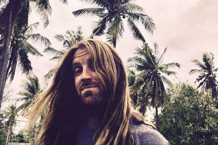 Ian Skelly, Music, New Single, Captain Caveman, TotalNtertainment