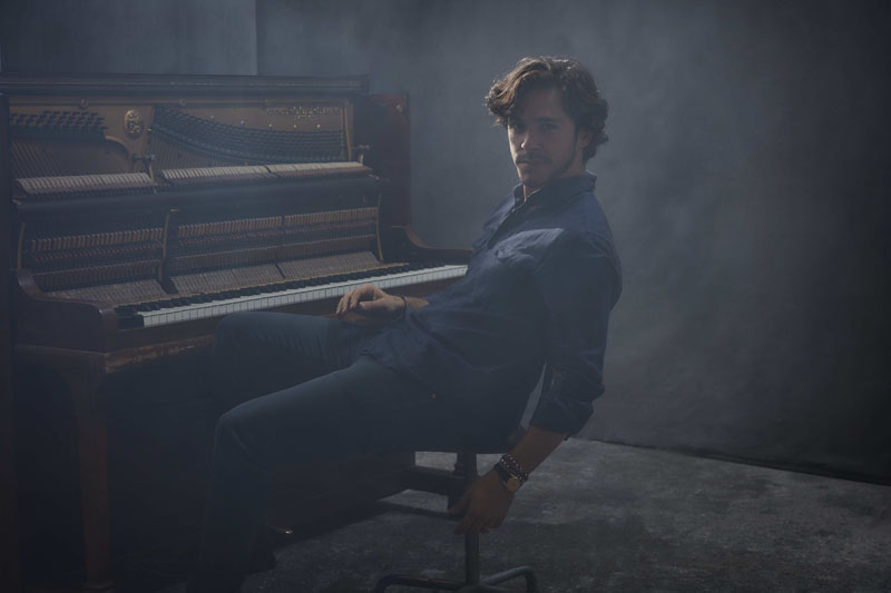 Jack Savoretti Is Singing To Strangers New Album Out March 22nd
