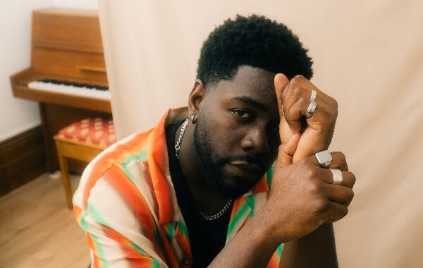 Jake Isaac shares ‘When It Hurts’