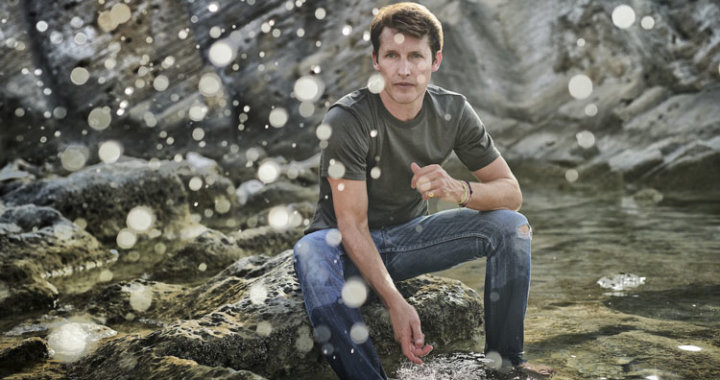 James Blunt releases powerful video for new single