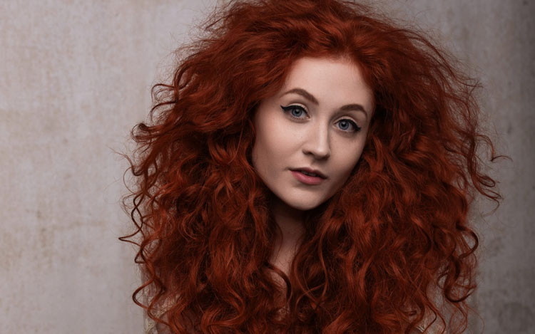 Janet Devlin Returns On Her Own Terms with New track 'Confessional ...