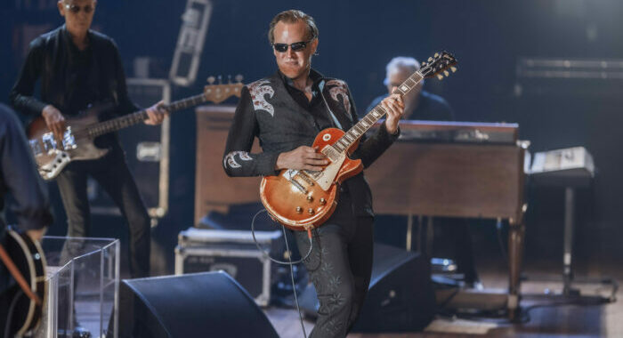“Royal Tea – Live From The Ryman” Joe Bonamassa