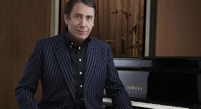 Jools Holland returns to tour the UK