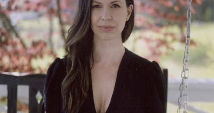 Joy Williams releases stunning video for title-track ‘Front Porch’