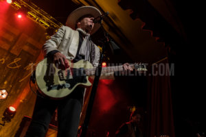 Kiefer Sutherland, Music, Review, Mark Ellis, TotalNtertainment, Tour