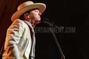 Kiefer Sutherland, Music, Review, Mark Ellis, TotalNtertainment, Tour