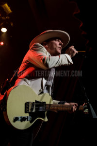 Kiefer Sutherland, Music, Review, Mark Ellis, TotalNtertainment, Tour