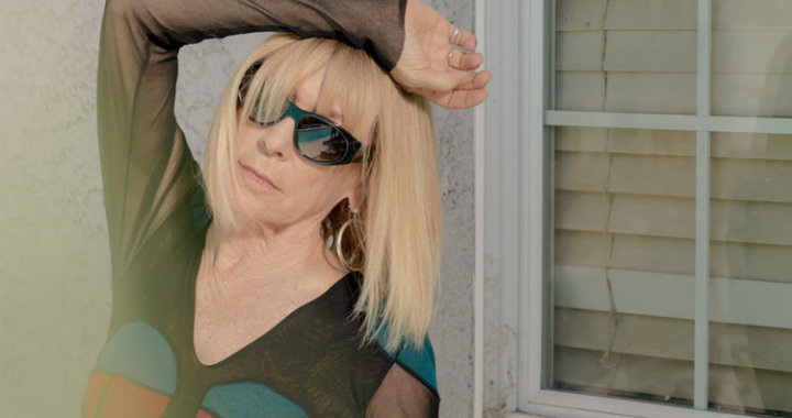 KIM GORDON unveils video for ‘Earthquake’ from debut album