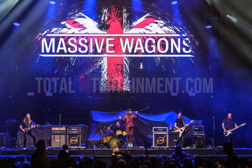 Massive Wagons, Manchester, Review, TotalNtertainment, Music, Mark Ellis