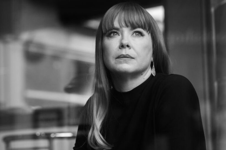 Lucy Kitchen announces new album ‘In The Low Light’ Lucy Kitchen