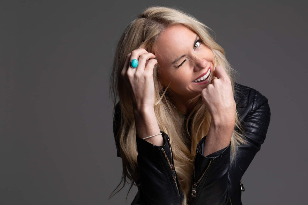 Laura Evans, Music News, New Album, New Single, TotalNtertainment