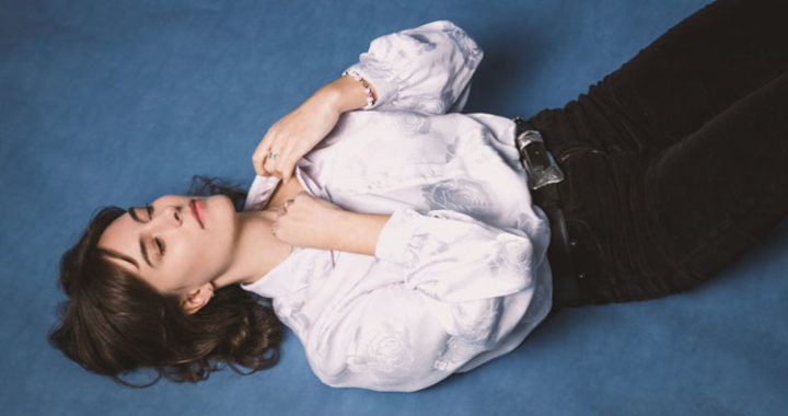 Lea Willms releases ‘No.1 Rose-Glassed Fan’