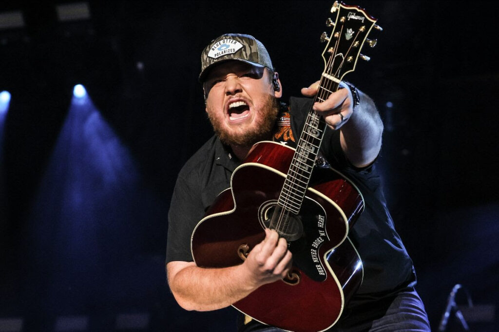 Luke Combs, Music News, Tour News, TotalNtertainment