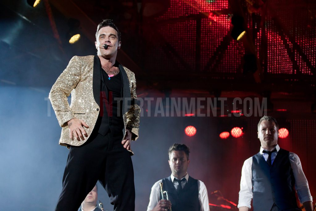 Robbie Williams, Heavy Entertainment, totalntertainment, Manchester, Etihad