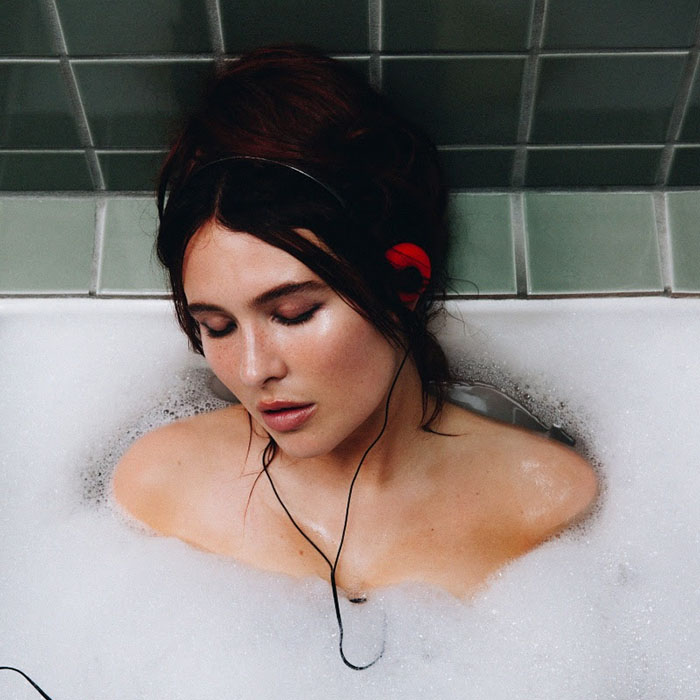 Mimi Webb