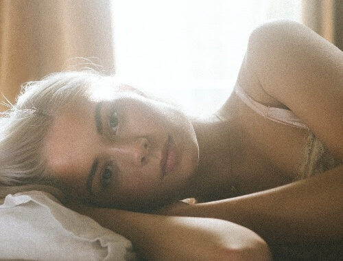 Nina Nesbitt announces new album Älskar’