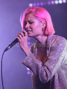 Nina Nesbitt, Manchester, TotalNtertainment, Stephen Farrell, review, Music