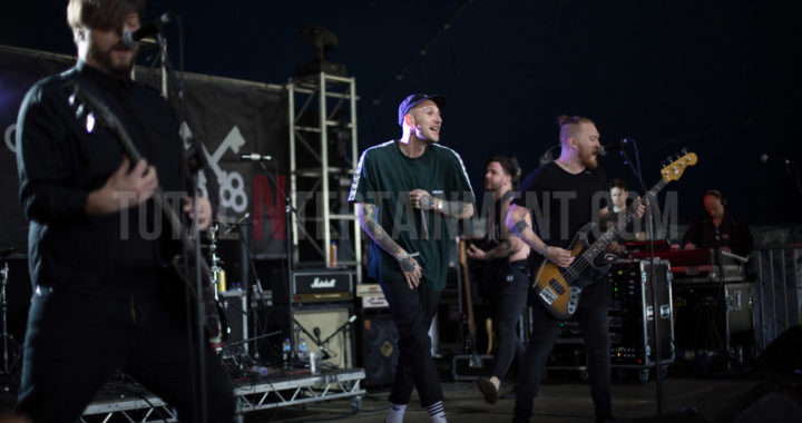 Slam Dunk has a wet end to a great day