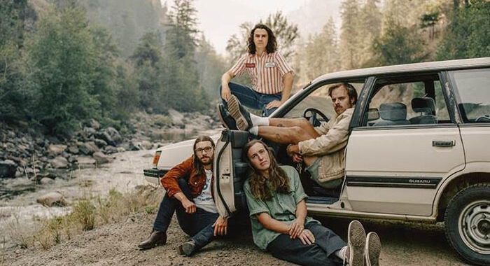 Peach Pit announce new single ‘Look Out’