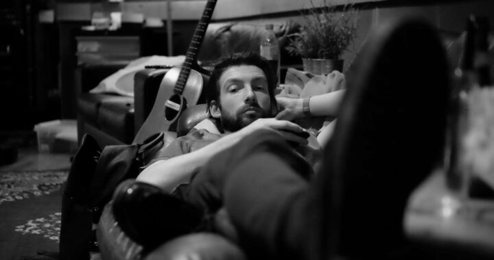 ‘The Hollow Sessions’ acoustic release Red Rum Club