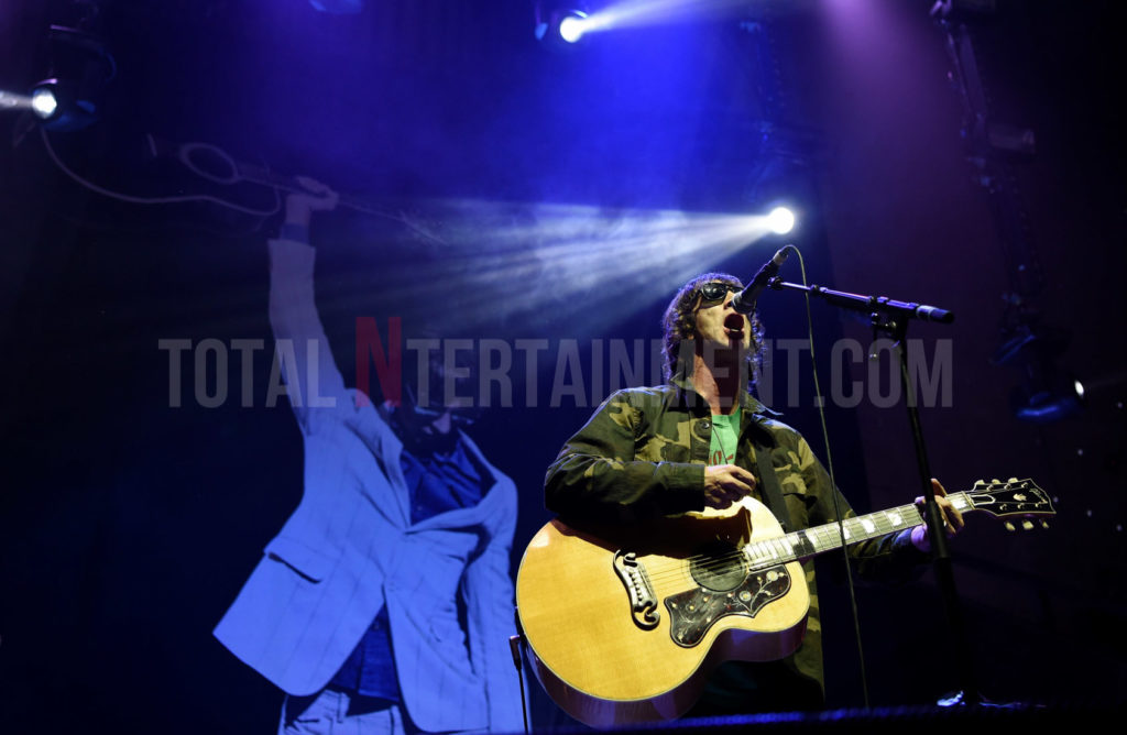 Richard Ashcroft, Stephen Farrell, Music, TotalNtertainment, Review, Manchester