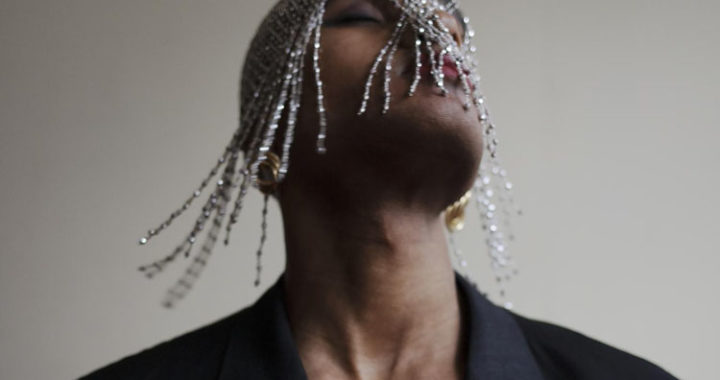 Rosa releases stunning new single ‘Blow’