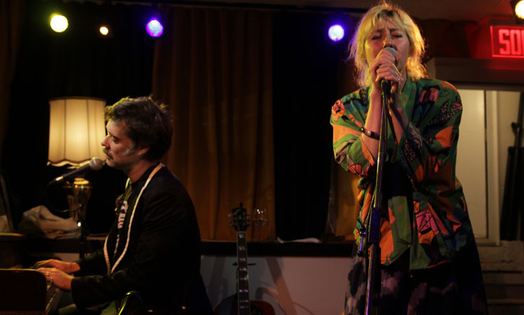 Rufus and Martha Wainwright, Music, Tour, TotalNtertainment, Christmas