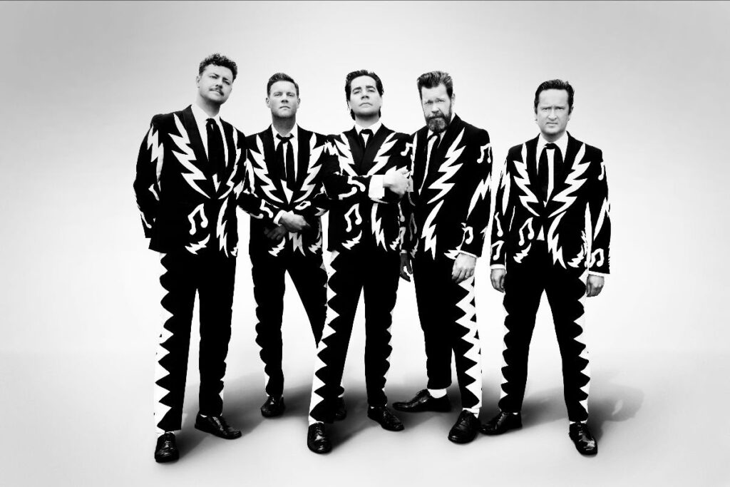 The Hives, Music News, Tour News, Arctic Monkeys, TotalNtertainment