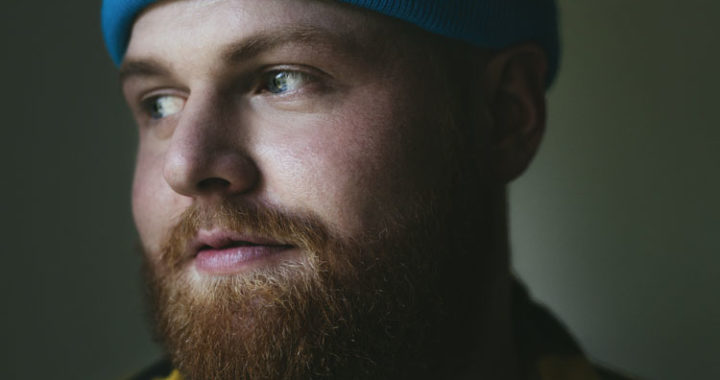 TOM WALKER returns with heartfelt new single