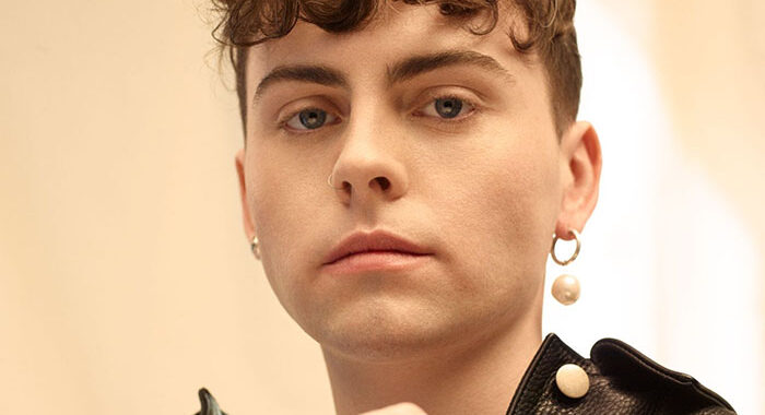 Tom King releases new single ‘Hollow’