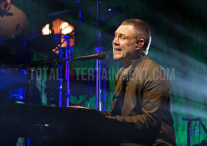 David Gray, Liverpool, Sakura, TotalNtertainment, Review, Music