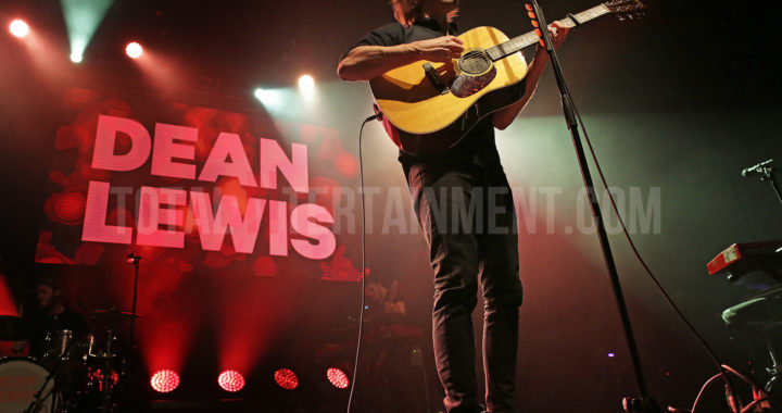 Dean Lewis plays to a sold out crowd in Manchester