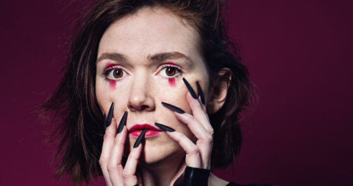 Elf Lyons returns with her brand new show ‘Raven’
