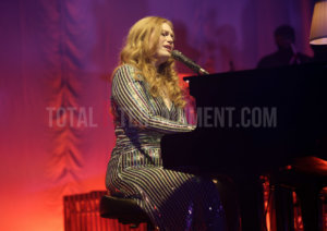 Freya Ridings, Manchester, Sakura, Review, Music, TotalNtertainment