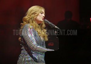 Freya Ridings, Manchester, Sakura, Review, Music, TotalNtertainment