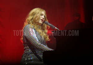 Freya Ridings, Manchester, Sakura, Review, Music, TotalNtertainment