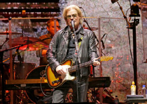 Daryl Hall, John Oates, Manchester, Review, TotalNtertainment, Sakura