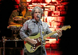 Daryl Hall, John Oates, Manchester, Review, TotalNtertainment, Sakura