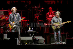 Daryl Hall, John Oates, Manchester, Review, TotalNtertainment, Sakura