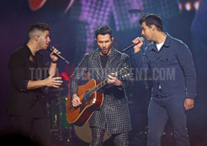 Jonas Brothers, Music, Review, Sakura, TotalNtertainment, Manchester