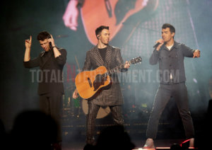 Jonas Brothers, Music, Review, Sakura, TotalNtertainment, Manchester