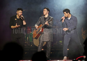 Jonas Brothers, Music, Review, Sakura, TotalNtertainment, Manchester