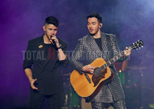 Jonas Brothers, Music, Review, Sakura, TotalNtertainment, Manchester