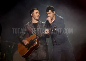 Jonas Brothers, Music, Review, Sakura, TotalNtertainment, Manchester