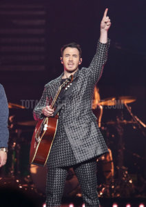 Jonas Brothers, Music, Review, Sakura, TotalNtertainment, Manchester