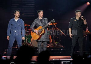 Jonas Brothers, Music, Review, Sakura, TotalNtertainment, Manchester