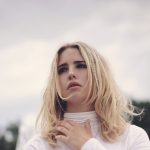 Laurel, Singer, totalntertainment, debut album, tour